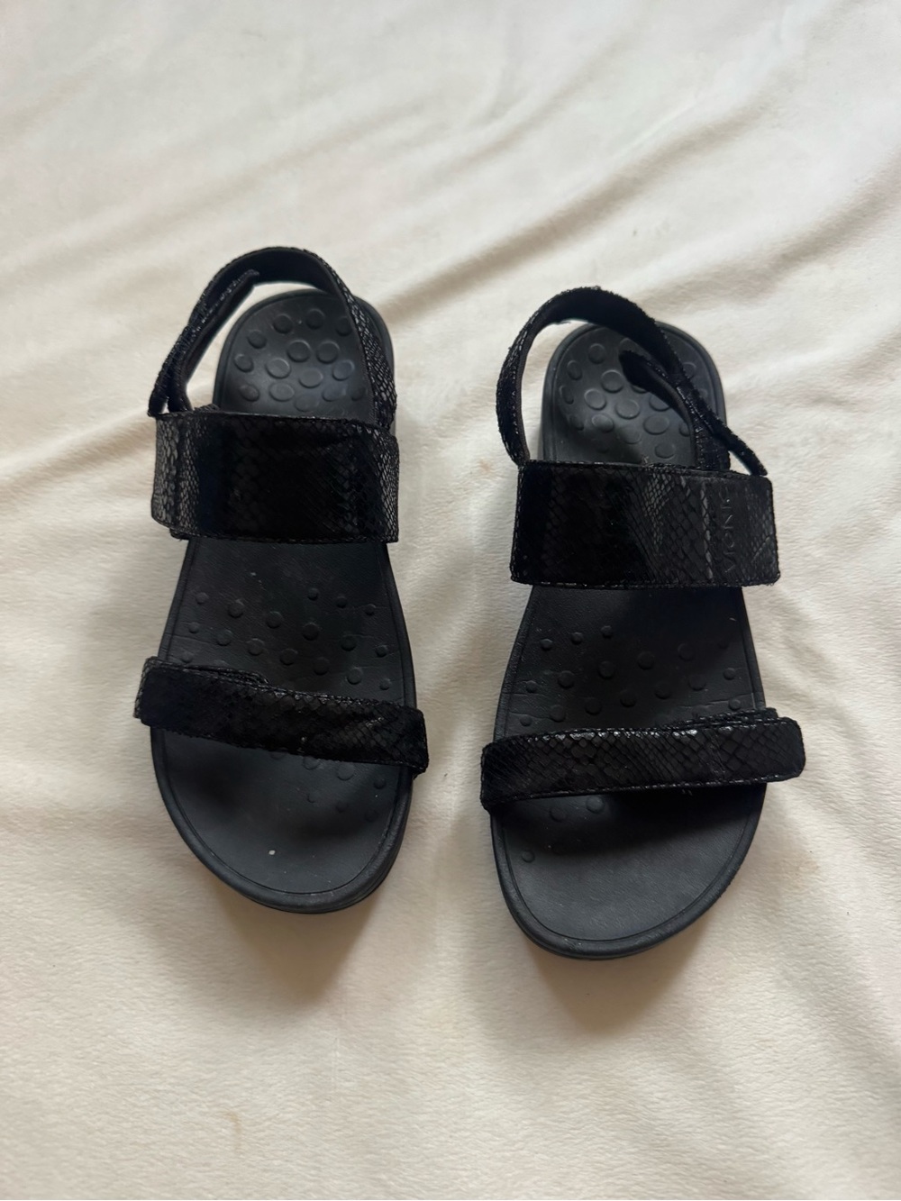 Vionic Bolinas wedge sandals